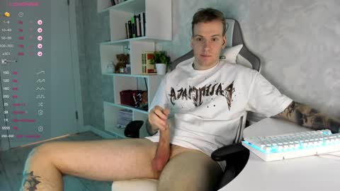 Louis  online show from February 6, 5:09 pm