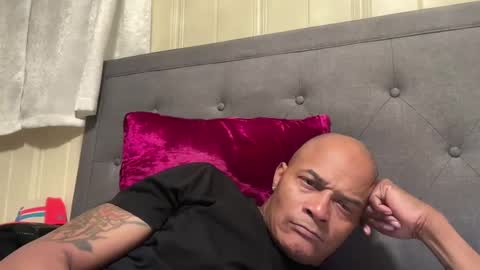 loved19 online show from November 12, 3:01 am