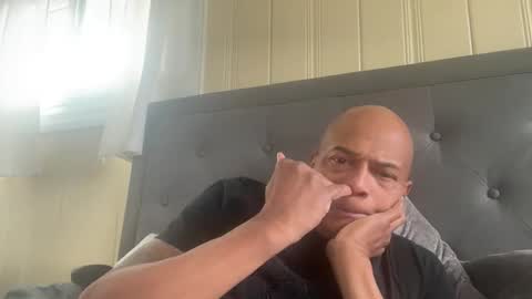 loved19 online show from February 22, 5:47 pm