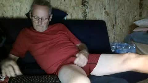 Snapshot of lovesex6565 chatting on October 16, 7:44 pm just here to have fun and cum online show from October 16, 7:44 pm