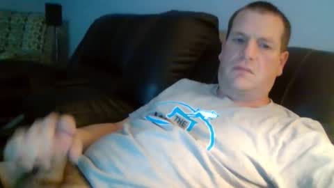 lovetocum37 online show from December 18, 5:47 am