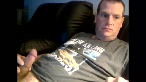 Snapshot of lovetocum37 chatting on October 3, 3:11 am lovetocum37 online show from October 3, 3:11 am