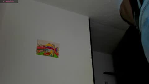 lovexjuxn77 online show from February 11, 4:01 pm