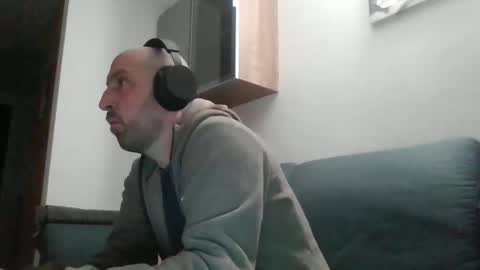 Luca online show from January 31, 8:22 pm