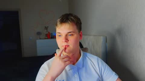 Lucas Gill online show from December 16, 11:50 am