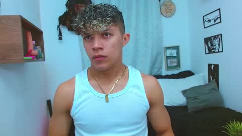 Lucas Luxx online show from November 10, 1:38 pm