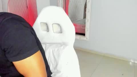 Leo online show from February 15, 11:40 am