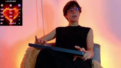 Lui online show from March 17, 5:54 am