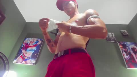 Luis AS online show from December 3, 11:13 pm