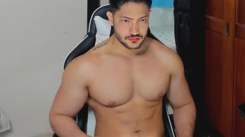 luis_baptista online show from September 27, 11:57 pm