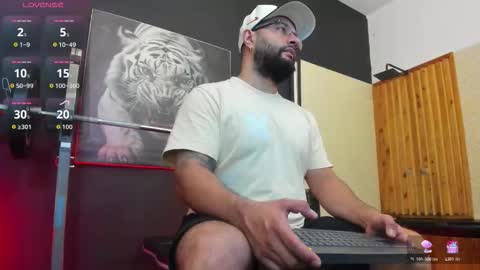 LUKE online show from February 1, 11:31 am