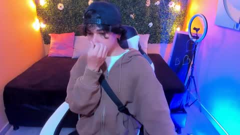 Luke online show from January 10, 8:15 pm