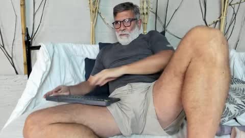 Luke Crews online show from April 6, 7:36 pm