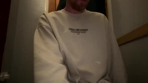 Snapshot of lukeeeeey96 chatting on March 3, 1:07 am lukeeeeey96 online show from March 3, 1:07 am