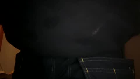 Snapshot of lukeeeeey96 chatting on January 7, 8:48 am lukeeeeey96 online show from January 7, 8:48 am