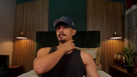 Luke Taylor online show from December 2, 11:02 am