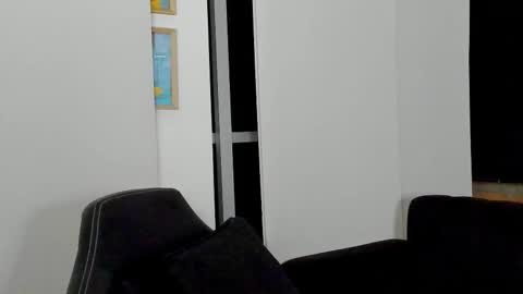 Snapshot of lukeglanton17 chatting on October 4, 1:10 am Luke online show from October 4, 1:10 am