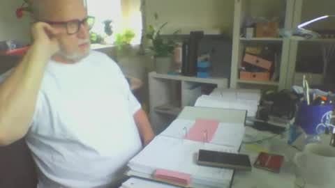 luley58 online show from May 6, 7:42 am