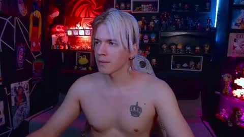 lustymatt online show from September 27, 11:57 pm