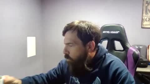 Snapshot of luv2likslit611455 chatting on October 21, 8:06 am Luv2likslit online show from October 21, 8:06 am