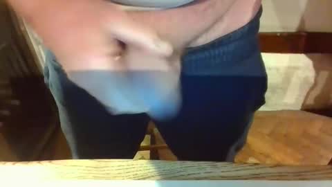 Snapshot of luvcamgirlz chatting on October 24, 10:11 pm luvcamgirlz online show from October 24, 10:11 pm