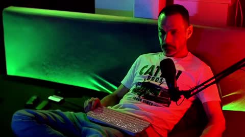 Snapshot of lux_dei chatting on January 18, 3:38 pm Im a   -  CAMGUY YOU  LIKE to FUCK online show from January 18, 3:38 pm
