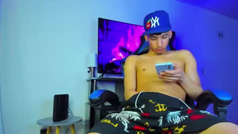 Lyam online show from March 20, 8:51 am