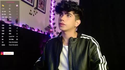 Lyle Bennett Freelance Model online show from January 23, 10:11 am