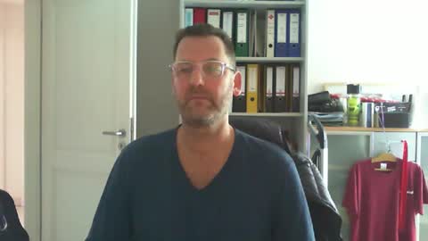 Snapshot of macfly67 chatting on February 8, 10:18 am macfly67 online show from February 8, 10:18 am