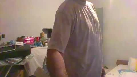 MACHOLIVRE online show from February 24, 8:26 am