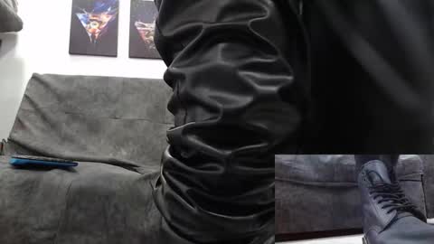 instagram mackdanielsx online show from December 1, 8:23 pm