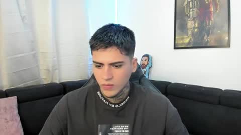 max online show from February 5, 12:27 pm