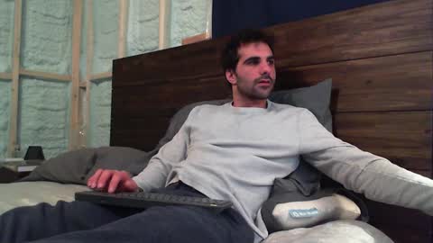 Guigui online show from January 27, 11:43 pm