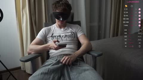 Mike XMaestro 3369 online show from December 14, 7:32 pm