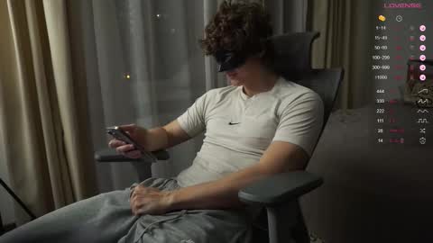 Snapshot of maestro3369 chatting on September 28, 7:34 pm Mike XMaestro 3369 online show from September 28, 7:34 pm