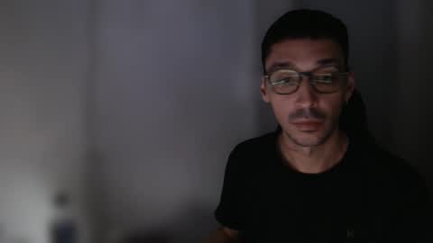 Snapshot of magicjawn chatting on November 1, 11:09 pm magicjawn online show from November 1, 11:09 pm