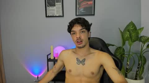 mai_sanchez online show from January 14, 3:44 am