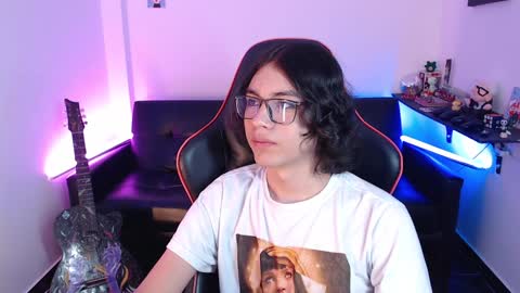 Snapshot of malik_harrison_ chatting on January 24, 4:06 pm Malik  online show from January 24, 4:06 pm