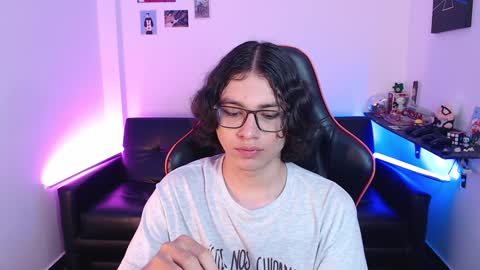 Snapshot of malik_harrison_ chatting on January 15, 3:18 pm Malik  online show from January 15, 3:18 pm