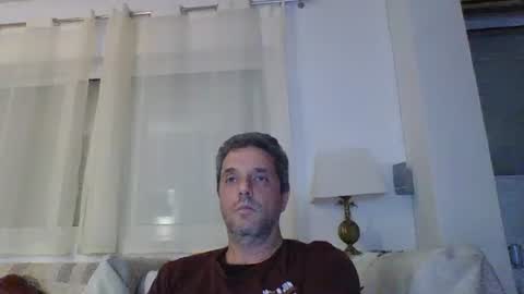 Snapshot of man211172 chatting on February 4, 7:11 pm man211172 online show from February 4, 7:11 pm