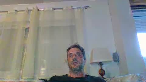 Snapshot of man211172 chatting on January 26, 3:36 pm man211172 online show from January 26, 3:36 pm