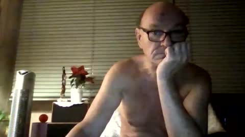 manes5858 online show from December 5, 10:28 pm