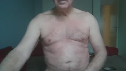 manngrossbite online show from April 2, 9:17 am