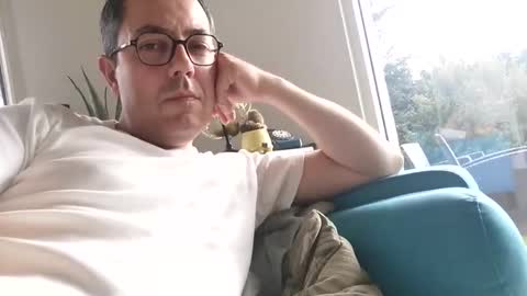 Snapshot of manu5933 chatting on October 12, 12:32 pm manu5933 online show from October 12, 12:32 pm