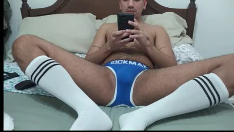 manuelino93 online show from February 15, 6:16 pm