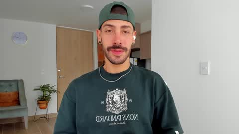 Marco IG marco tahani online show from December 25, 2:13 pm