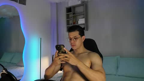 Marco Sullivan online show from February 24, 8:42 pm