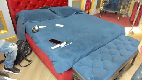 marcovitto online show from December 4, 12:01 pm