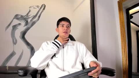 Snapshot of marcusevanss chatting on October 21, 12:19 pm Marcus online show from October 21, 12:19 pm
