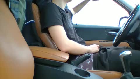 mareczek32 online show from March 3, 9:39 am